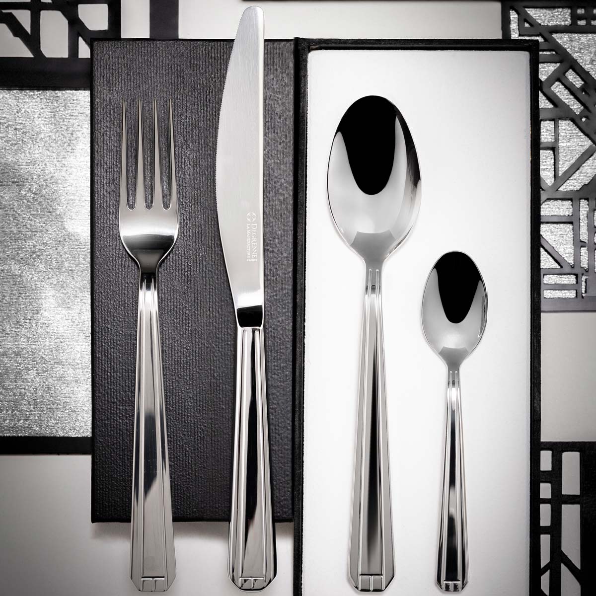 NORMANDY MIRROR FINISH Cutlery set for 24 place settings