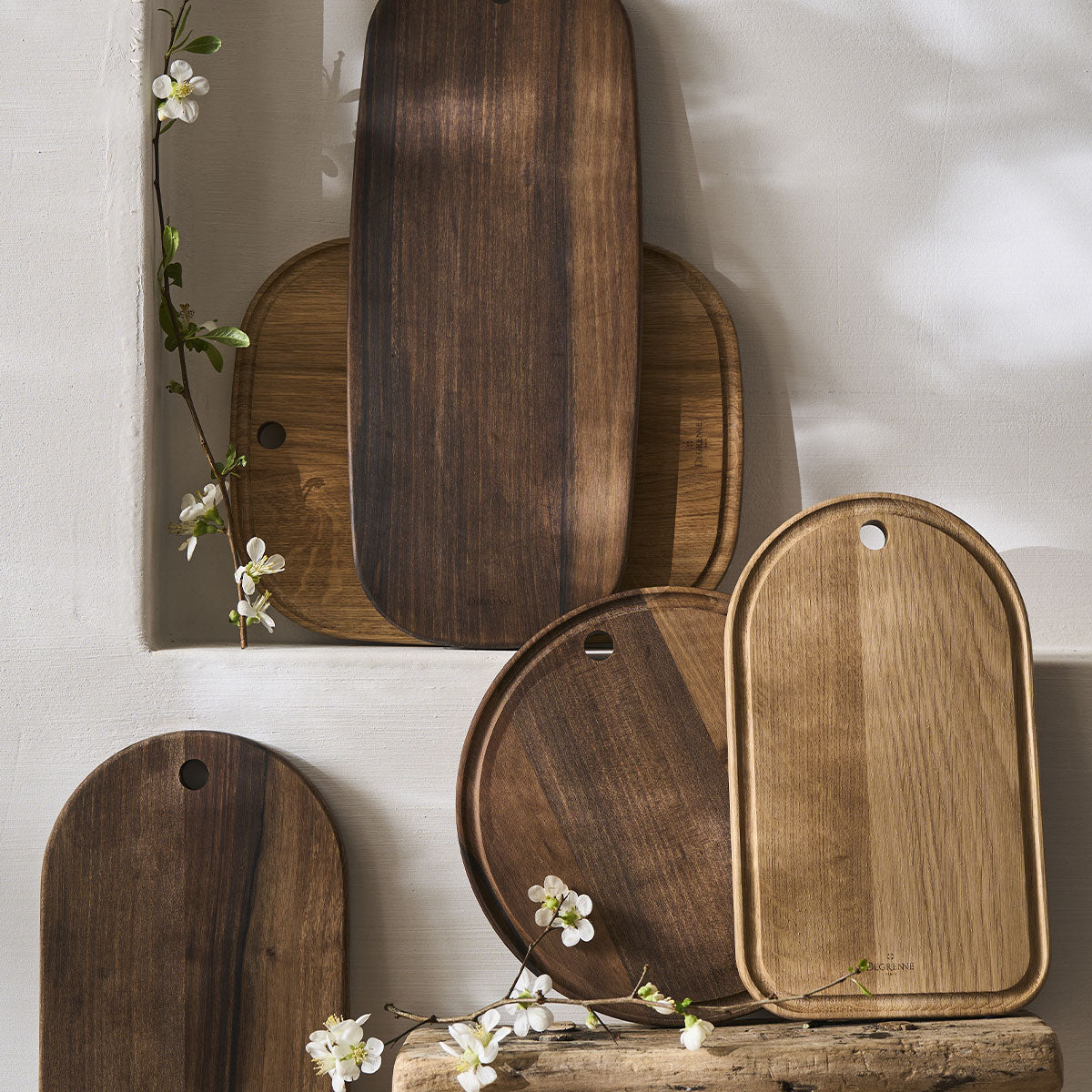 PLANCHES LES ESSENCES Walnut cutting board 35 x 21 cm