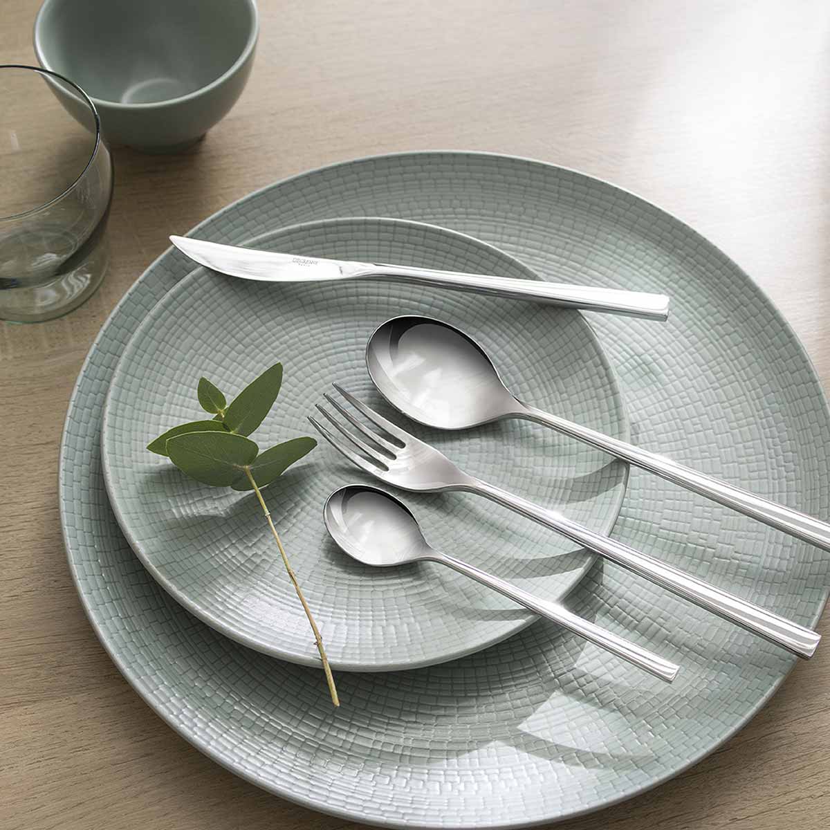 FUSE MIRROR FINISH Cutlery set for 24 place settings