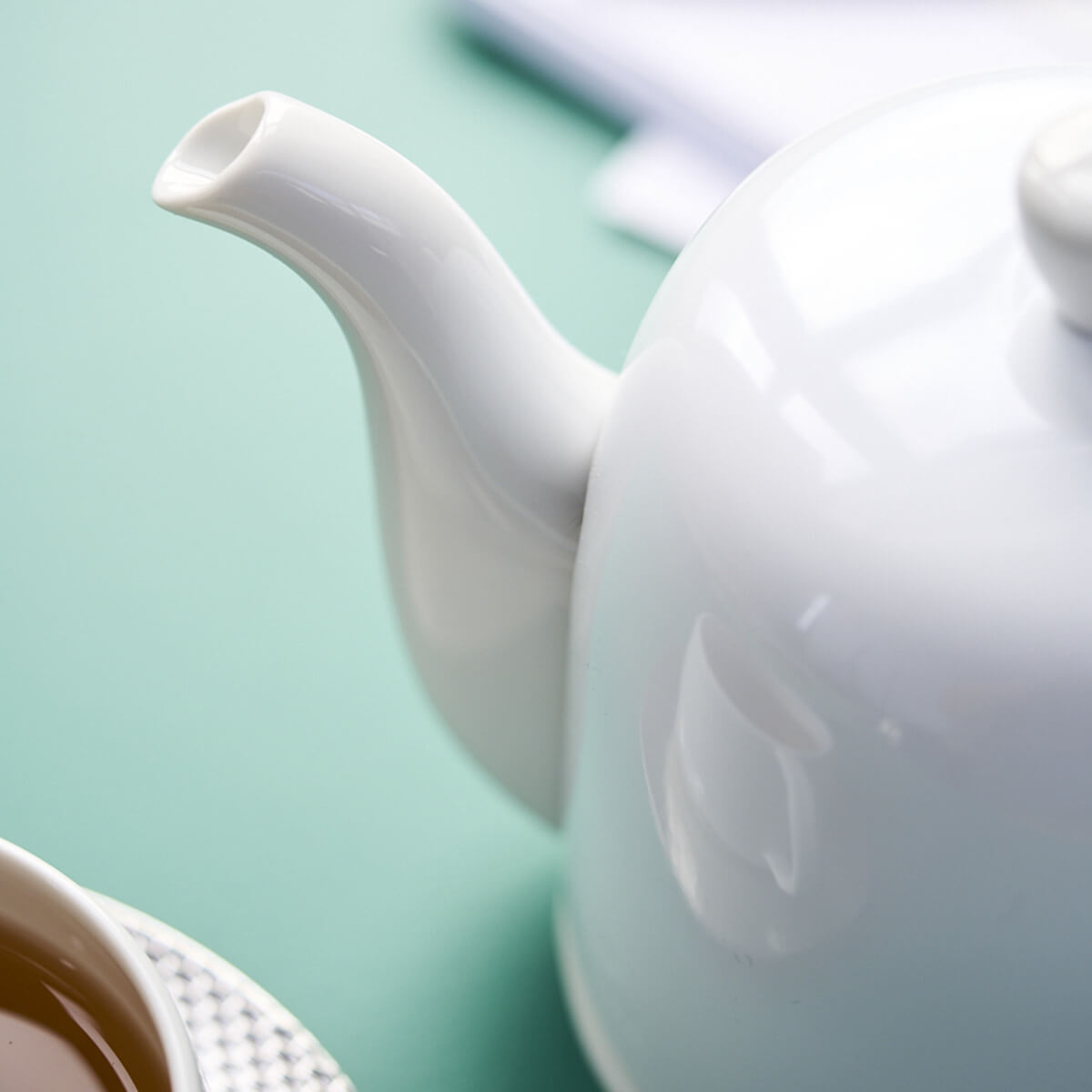 SALAM MONOCHROME Tea pot 4 cups white bell