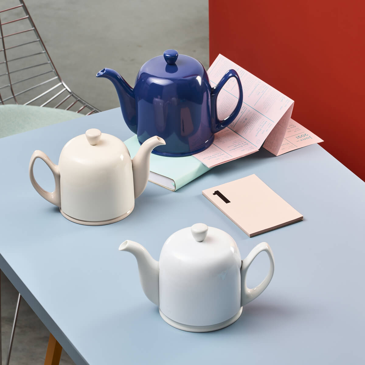 SALAM MONOCHROME Tea pot 4 cups nude pink bell